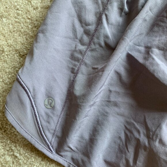 Lululemon Hotty Hot Short II, Long 4" Inseam, Dusty Dawn, size 4 EUC - Picture 7 of 10